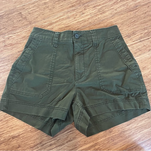 Old Navy Army Green High-Rise Cargo Shorts - Picture 1 of 5